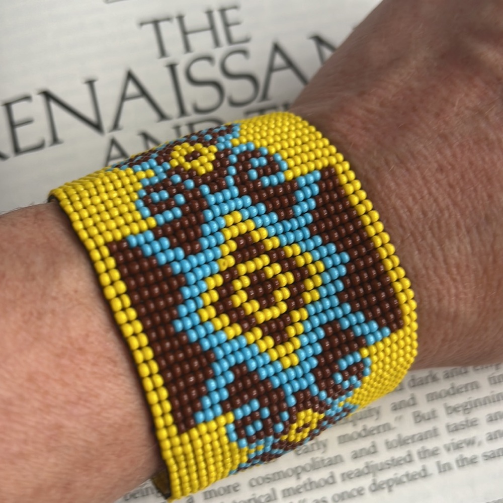NWOT Handmade Loomed Beaded Cuff